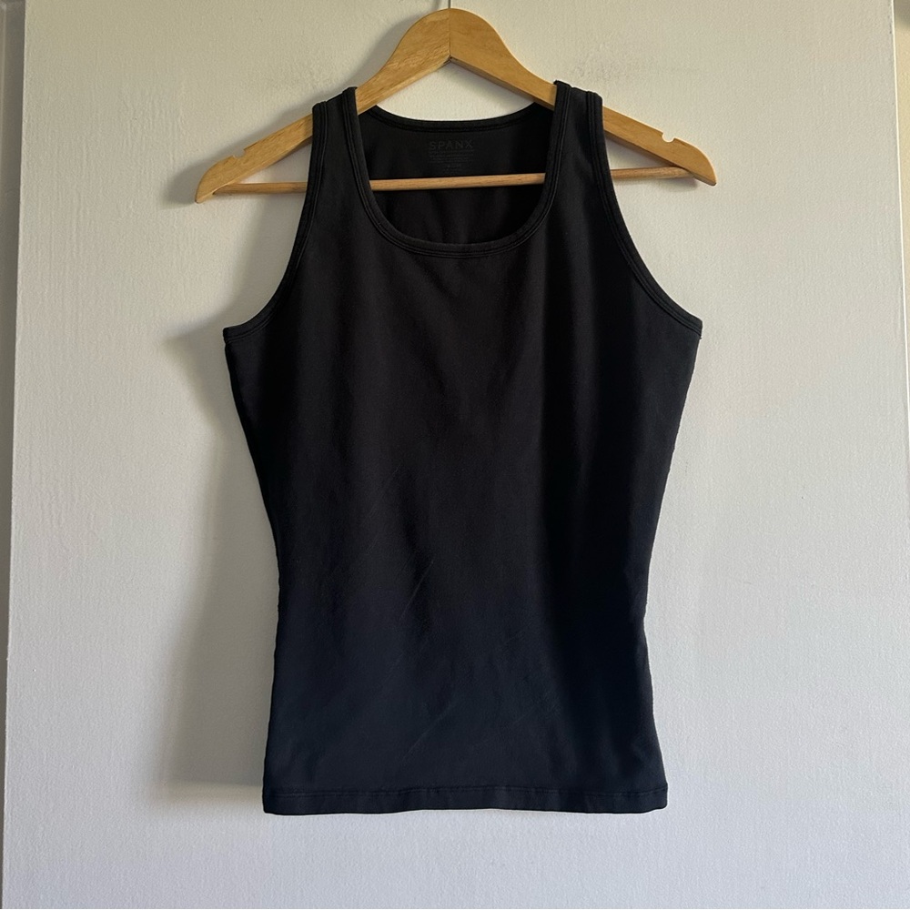 SPANX Black Classic Neutral Basics Stretch Slimming Tank Top size Medium EUC - Picture 2 of 5